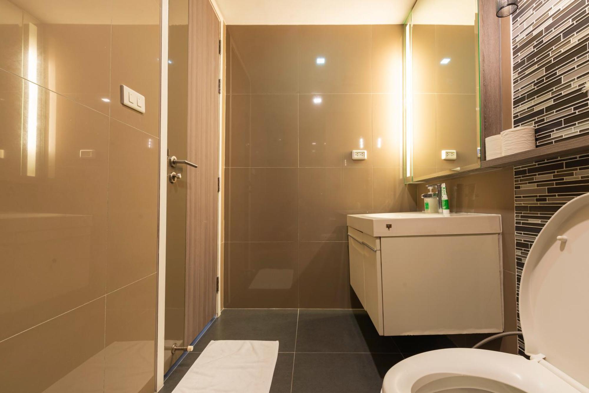 Apartament Dazzle Sukhumvit 7 By Lefoyer Bangkok Zewnętrze zdjęcie